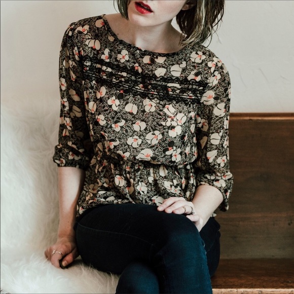 LILY ROSE Peplum Chiffon 3/4 sleeve top - Picture 1 of 8